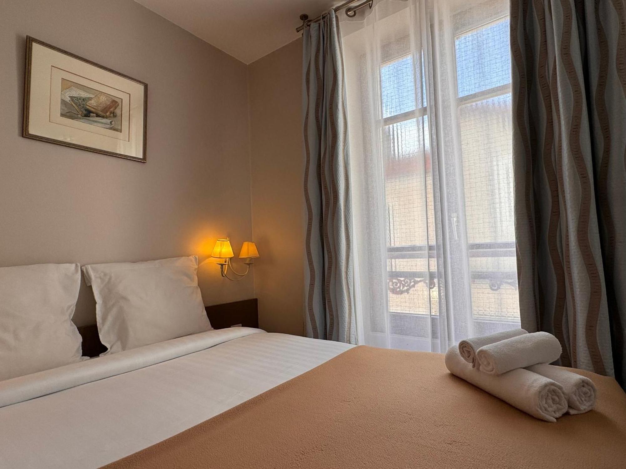 Hotel Paris Vesinet- Logis Hotel Restaurant Le Vésinet Buitenkant foto